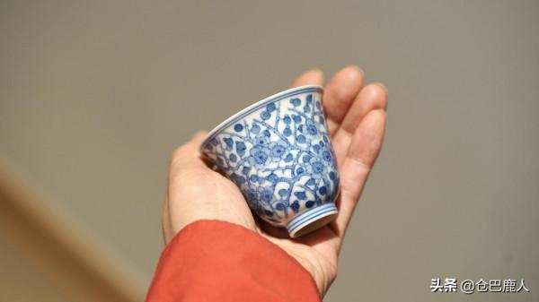 青花寒梅鈴鐺杯「遠山煙雨·青梅伴月」 青花寒梅鈴鐺杯「遠山煙雨·青梅伴月」