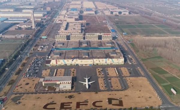 江蘇城市裡停著一輛大飛機，是幹什麼用的呢？能不能起飛呢？