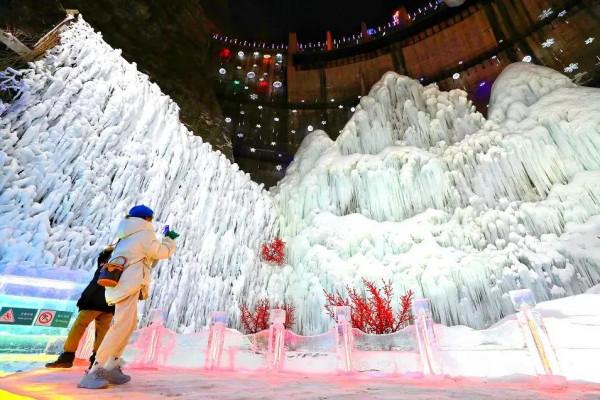 2022年相約龍慶峽，讓冰燈點亮你的這個冬日