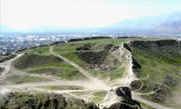 我國有20個鄰國，他們經濟怎樣？國民收入和消費怎樣？