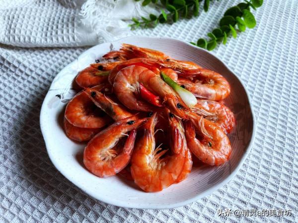 鹽焗蝦這麼做,不用一滴油和水,5分鐘端上桌,Q彈又美味,超喜歡 鹽焗蝦這麼做,不用一滴油和水,5分鐘端上桌,Q彈又美味,超喜歡