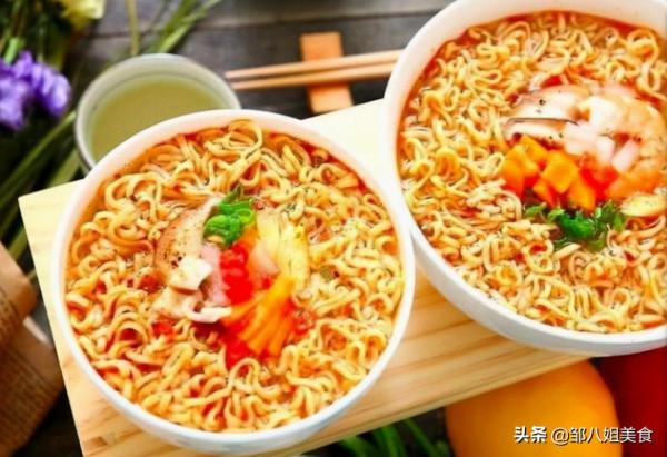 垃圾食品不止有泡麵，這幾種天天都有人吃，為了身體好能戒就戒吧