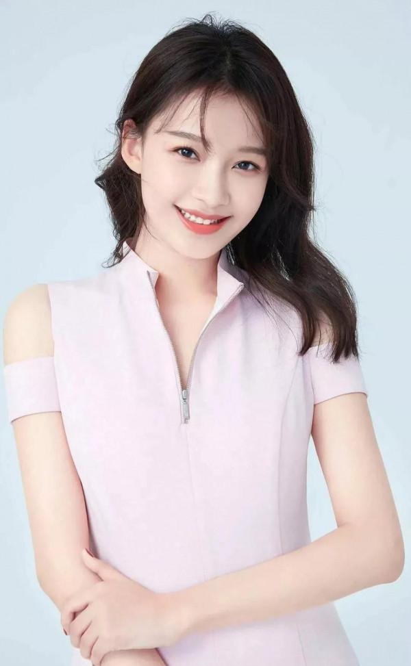 請欣賞孫怡甜美可愛的美圖