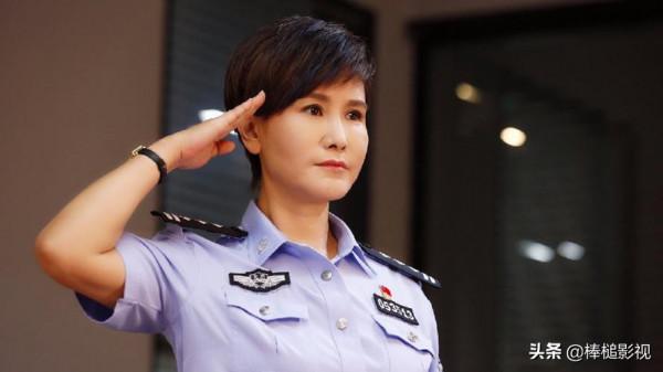 偶像派的就不要演軍人了,讓這12位女演員告訴你,什麼叫軍人氣質 偶像派的就不要演軍人了,讓這12位女演員告訴你,什麼叫軍人氣質