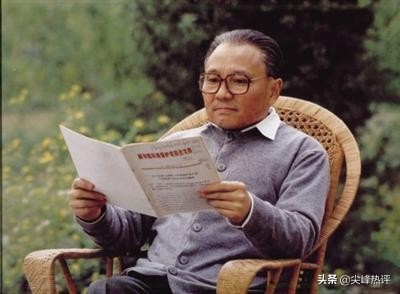 1979年，歷史重大轉折之時，鄧公辭去總參謀長職位，誰來繼承？