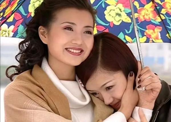 《粉紅女郎》開播18年,四個女孩四種人生,萬人迷依舊是心頭最愛 《粉紅女郎》開播18年,四個女孩四種人生,萬人迷依舊是心頭最愛