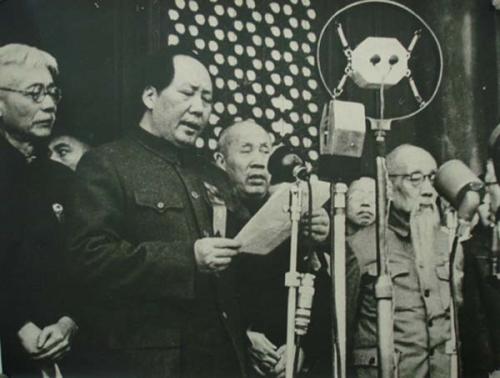 1969年中央下令：將天安門城樓拆除重建，發生了什麼事？