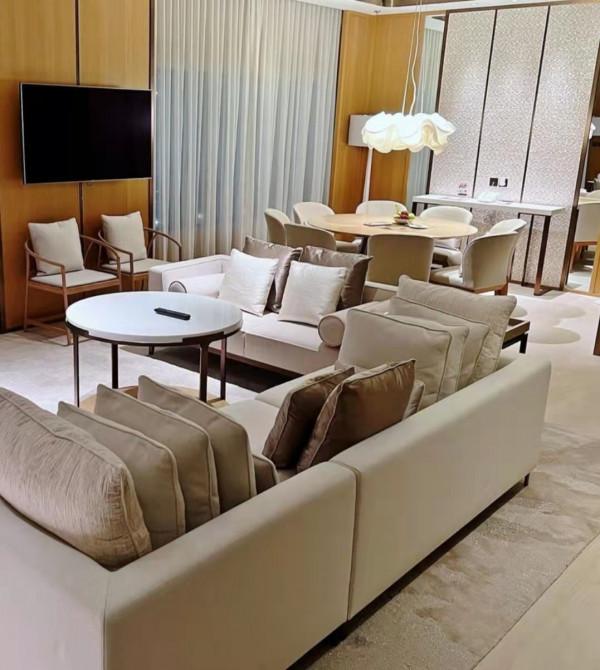 溫馨！胡杏兒一家入住酒店度假，分享與兩個兒子同浸泡泡浴合照