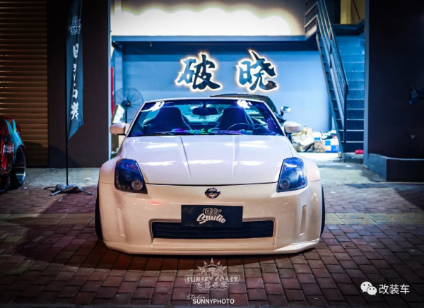 稀有的敞篷日產350Z變身伏地魔,這不是";淑女";是";辣妹"; 稀有的敞篷日產350Z變身伏地魔,這不是";淑女";是";辣妹";