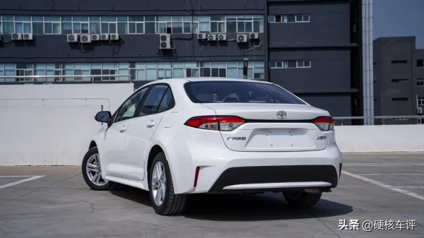 憑實力成為家轎王?試駕雷凌TNGA 1.5L 憑實力成為家轎王?試駕雷凌TNGA 1.5L