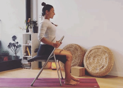 肩頸痠痛不用忍,這套瑜伽動作,15分鐘緩解,辦公室就能練 肩頸痠痛不用忍,這套瑜伽動作,15分鐘緩解,辦公室就能練