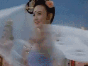 5位“嫦娥仙子”扮演者，趙麗穎一身粉色太萌，姚笛卻是個黑歷史