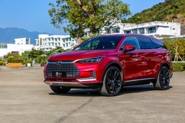 當一個更全面的“快男”試駕2021款唐EV