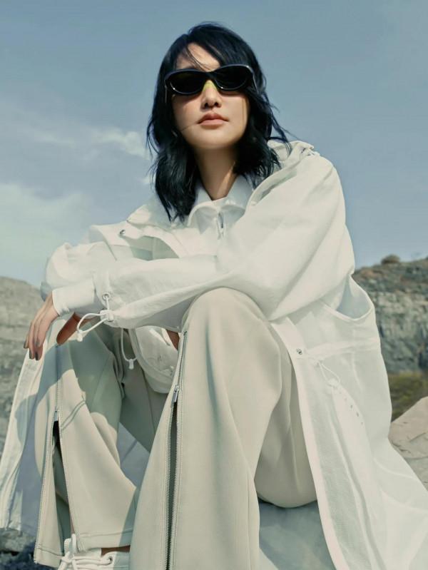 周迅大片來襲,太颯太酷 周迅大片來襲,太颯太酷