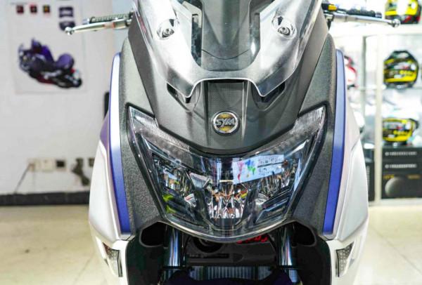 三陽摩托自信十足,新款MaxSym400售5.28萬,單缸水冷34馬力 三陽摩托自信十足,新款MaxSym400售5.28萬,單缸水冷34馬力