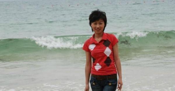 著名主持人魏笑,25歲僅當36小時新娘不幸離世,丈夫為愛至今不娶 著名主持人魏笑,25歲僅當36小時新娘不幸離世,丈夫為愛至今不娶