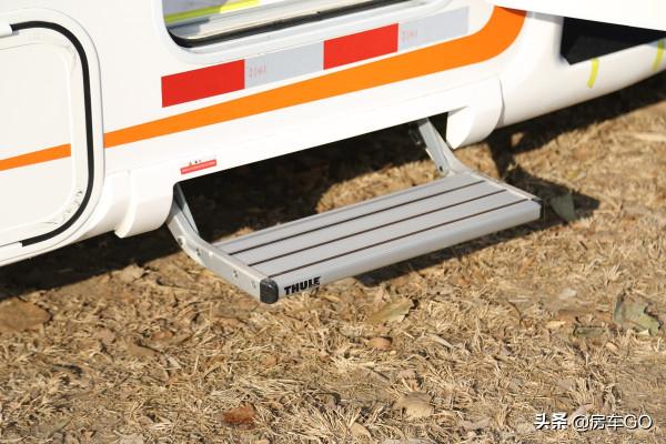 國六3.0T+8AT！C本可開超大空間房車，實拍亞特尊領ST