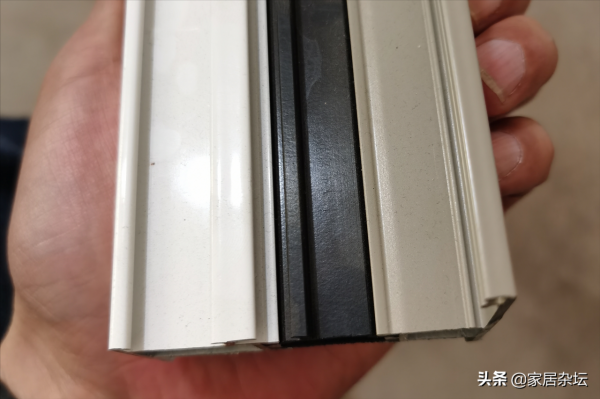 選購斷橋鋁窗,有3個坑被很多人踩過,提前瞭解可以避免踩坑 選購斷橋鋁窗,有3個坑被很多人踩過,提前瞭解可以避免踩坑