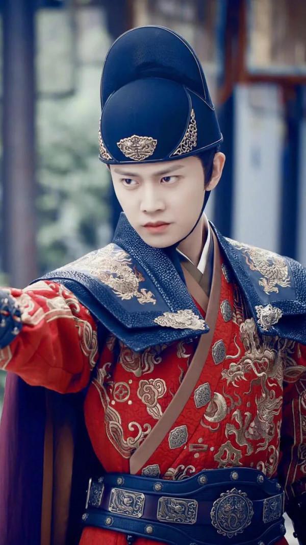 有多少人和我一樣，看春晚就為等任嘉倫一人？