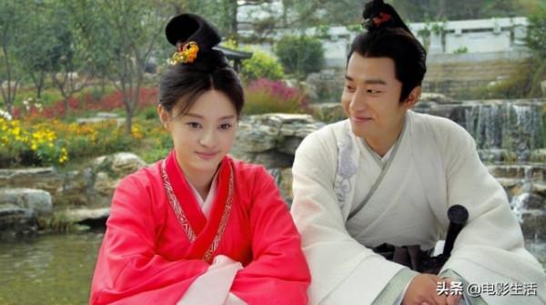 黃軒怕不是“be美學”代言人吧？劇中感情線太過坎坷，惹人心疼