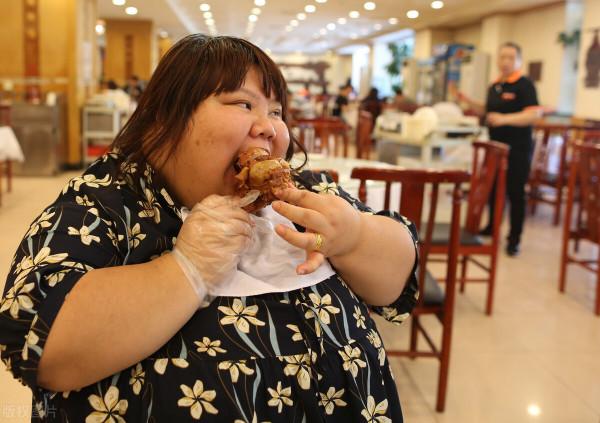 3億90後，懶宅經濟，孤獨經濟，顏值經濟，洞察消費報告