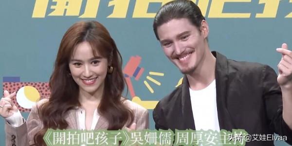 周華健兒子出道當主持,穿西裝留鬍鬚不像90後,比61歲老爸還滄桑 周華健兒子出道當主持,穿西裝留鬍鬚不像90後,比61歲老爸還滄桑