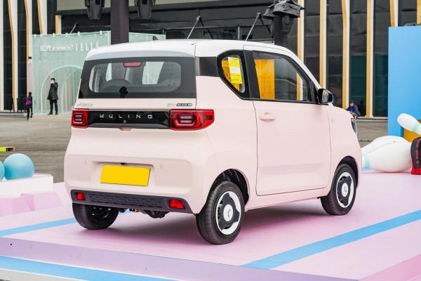 工薪族該怎麼選車？代步可看這兩款，成本低、好停車，還不限行