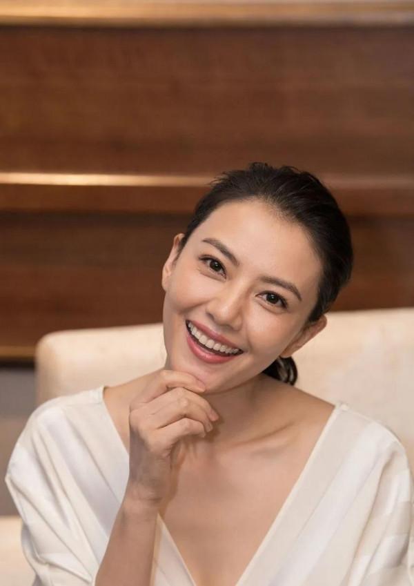 國民女神高圓圓｜秦霄賢女神｜溫文爾雅，不染世俗