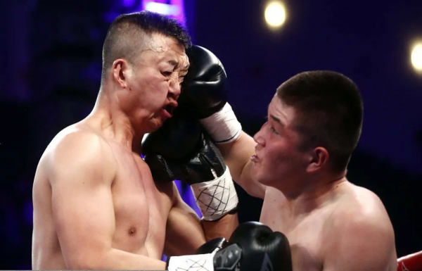 中國年輕拳手現狀：自己創造希望