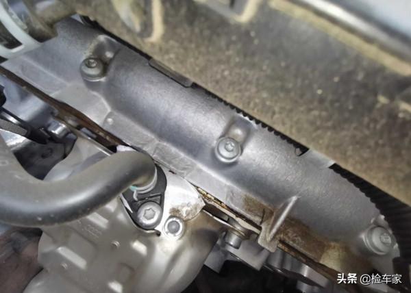 21萬買輛奧迪A4被坑，兩萬定金差點打水漂，商家：警察來了都沒用