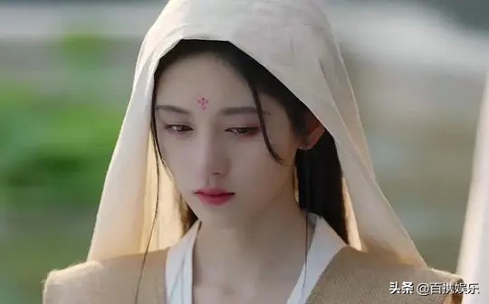 戴孝、坐牢、逃難、被綁架、身陷火場都要美美的，不怪觀眾不買賬