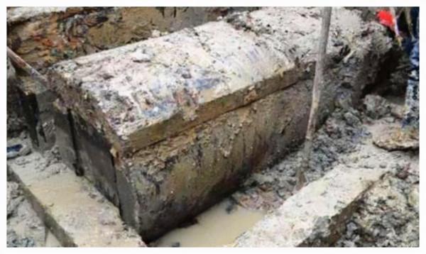 1972年內蒙出土康熙女兒墓,墓中發現稀有文物,專家鑑定價值過億 1972年內蒙出土康熙女兒墓,墓中發現稀有文物,專家鑑定價值過億