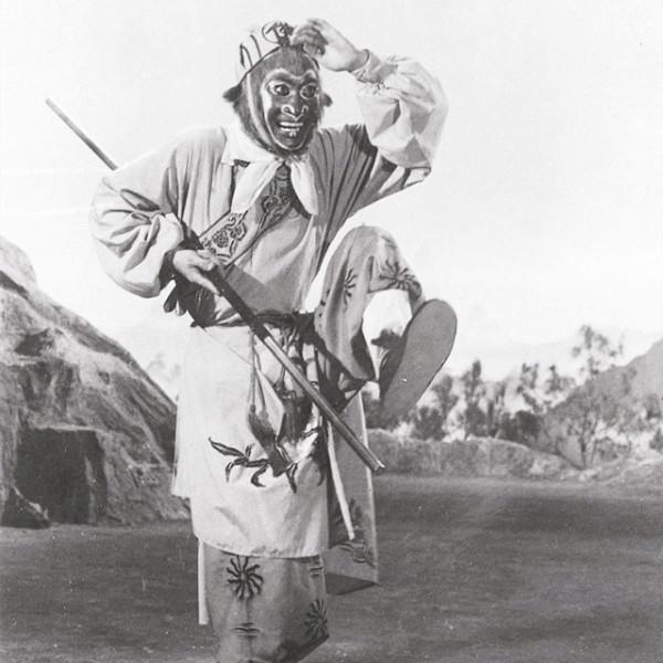 “南猴王”六齡童的葬禮：唐僧送最後一程，上千群眾道別