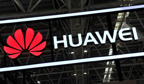 國產在天貓京東唯品會爆賣背後，8億件衣服換1架飛機正成歷史