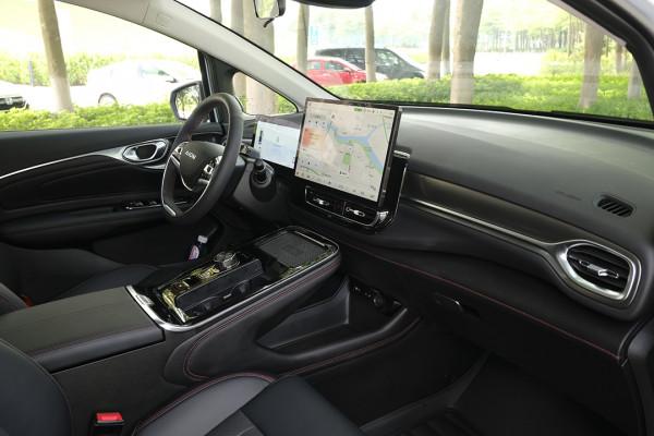 試AION V Plus丨要快,又要持久?小孩才做選擇 試AION V Plus丨要快,又要持久?小孩才做選擇