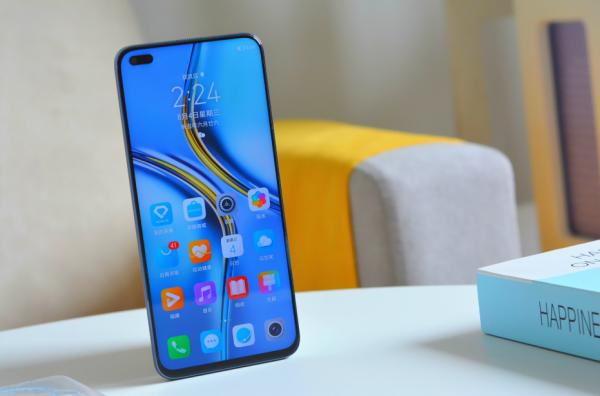 直屏讓人更舒適,當下這4款堪稱經典,沒有綠邊更不會誤觸 直屏讓人更舒適,當下這4款堪稱經典,沒有綠邊更不會誤觸