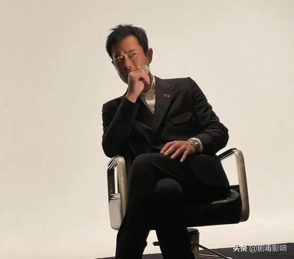 港星內地票房榜：周潤發成龍未進前3，劉德華第2，古天樂未破百億