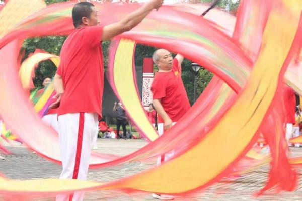 豐臺區舉辦喜迎國慶舞龍展演活動