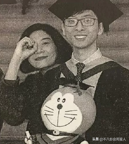 被前夫威脅、拼命賺錢落病根，娛樂圈裡的單親媽媽，各有各的艱辛