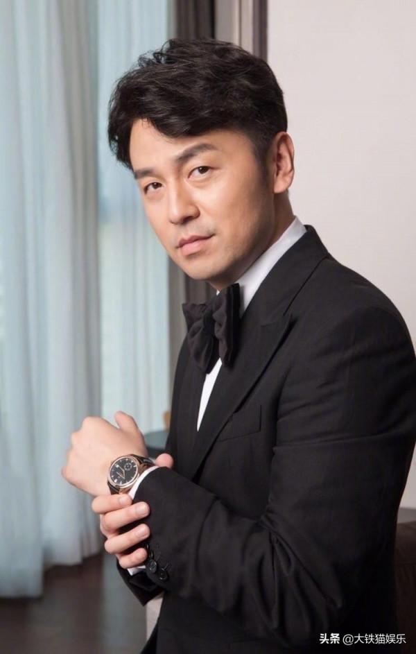 長得“著急”的6位男星，有人三十成大叔，有人跟老婆活成兩代人