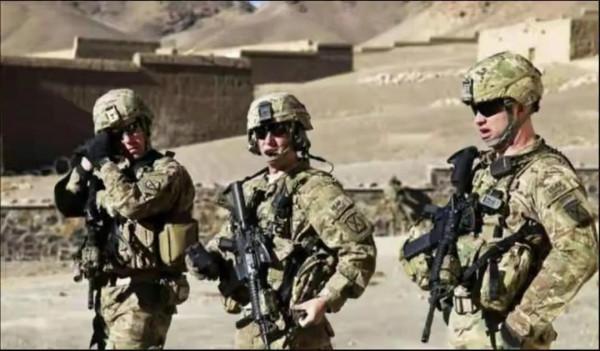 一個標準的現役美軍步兵班都攜帶哪些武器? 一個標準的現役美軍步兵班都攜帶哪些武器?