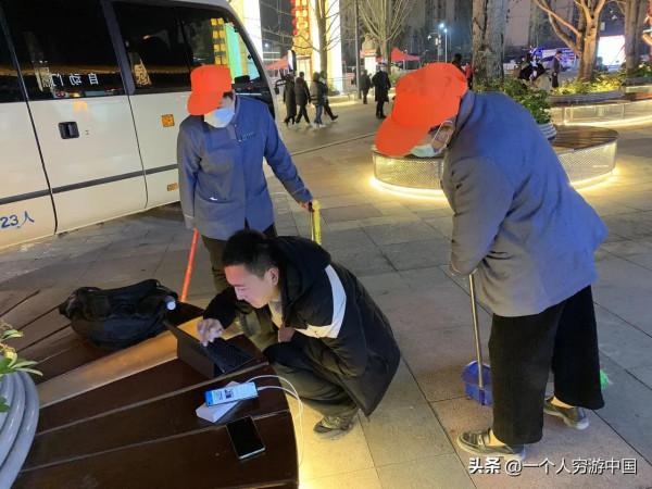 “一個人窮遊中國”和“行走世界的北京老劉”，都是我的最愛