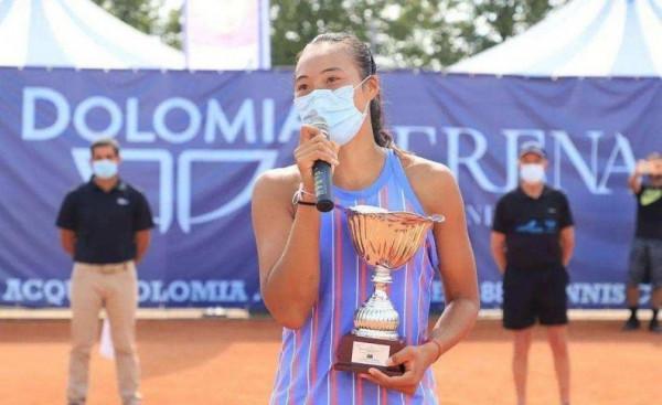 19歲小李娜又贏了！大逆轉+2次搶七+創歷史，曾18勝0負勇奪3連冠