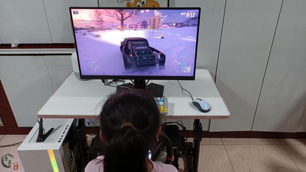 遊戲手柄和遊戲方向盤,哪個更適合大眾玩家?說下真實感受 遊戲手柄和遊戲方向盤,哪個更適合大眾玩家?說下真實感受