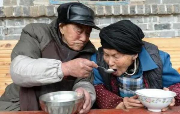 “吃得少,活得久”?飯量小的人,衰老速度更慢嗎?看看醫生咋說 “吃得少,活得久”?飯量小的人,衰老速度更慢嗎?看看醫生咋說