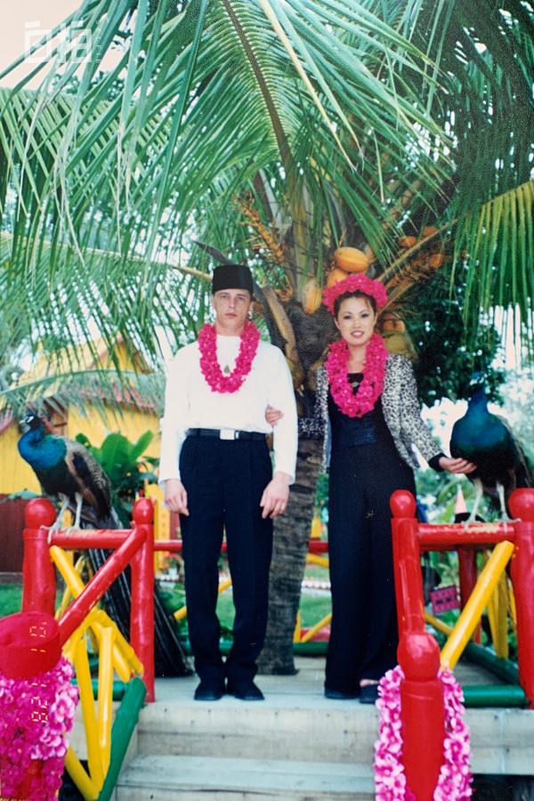 我，90年代在俄羅斯掙了20萬，住上別墅，又全賠光，現在只想回國