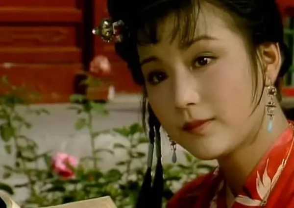 《紅樓夢》最經典的9首詩詞：道盡萬千悲喜，人生終歸一夢！