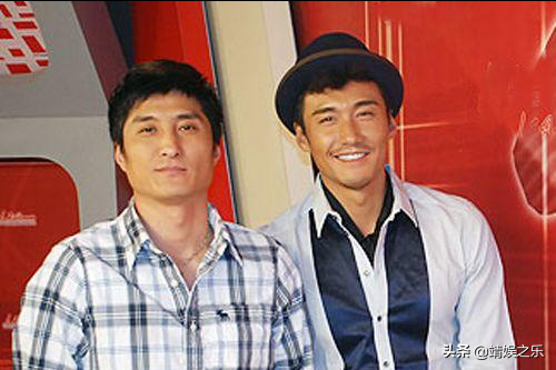 同父同母不同命，弟弟事業風生水起，哥哥卻自毀前程鋃鐺入獄