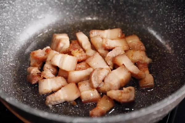 天冷後該多吃燉肉,大廚分享5個燉肉訣竅,燉肉鮮嫩入味不腥不柴 天冷後該多吃燉肉,大廚分享5個燉肉訣竅,燉肉鮮嫩入味不腥不柴