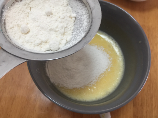 雞蛋餅也玩時尚，百變鏤空蕾絲款